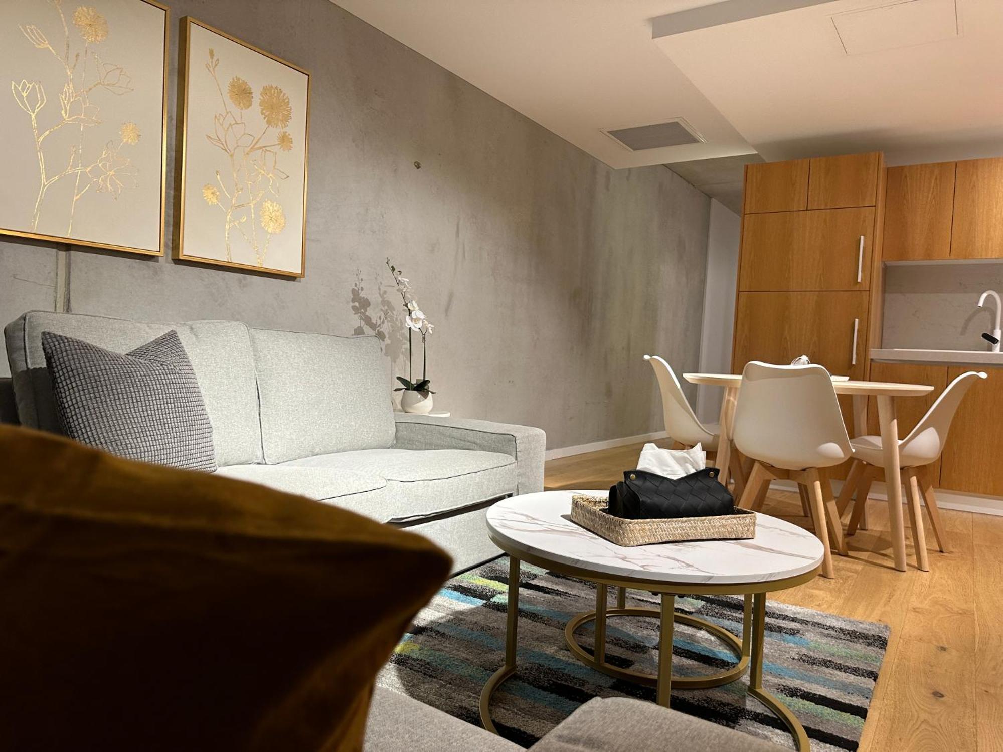 Palko - Luxury In The City Canberra Exterior photo